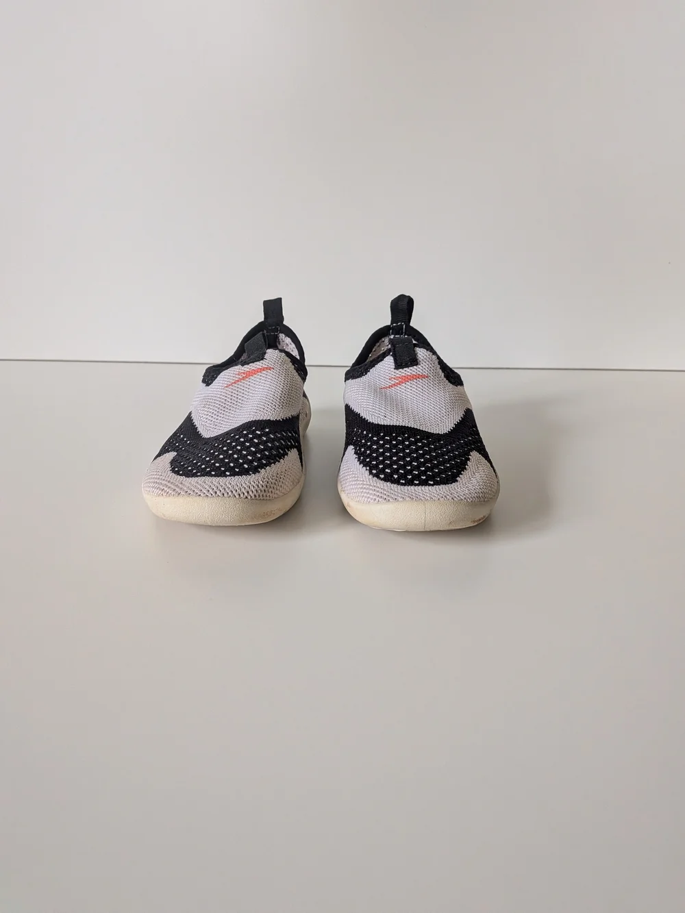 Speedo Surf Strider Kids Water Shoes Black and White 11/12